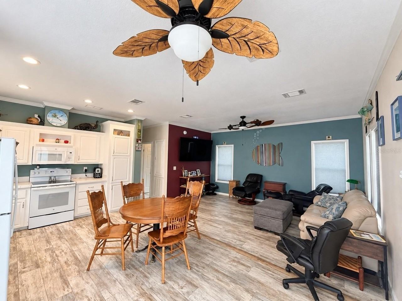 6519 Oregon St - Photo 5 of 25