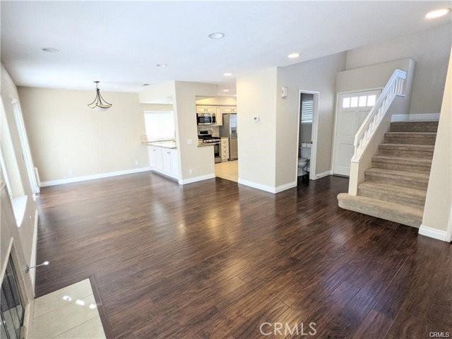 10 Santa Clara St - Photo 3 of 8