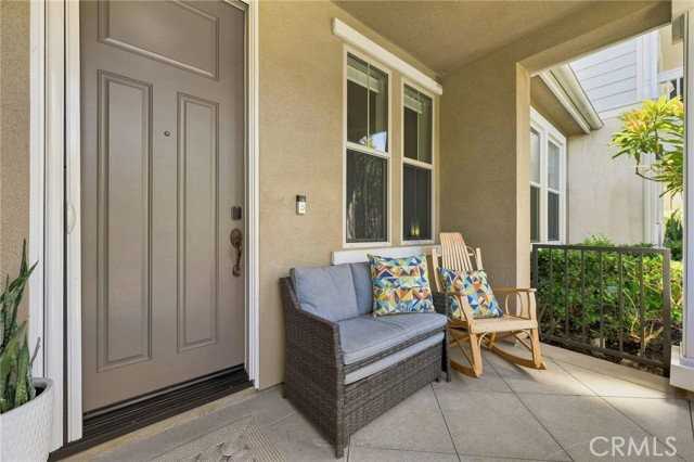 21380 Abigail Ln - Photo 3 of 8