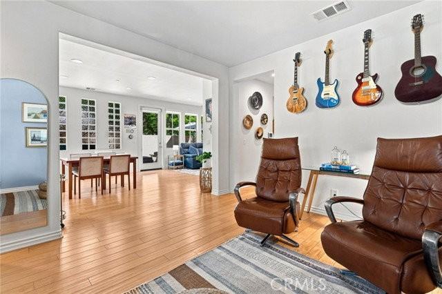 21380 Abigail Ln - Photo 6 of 8
