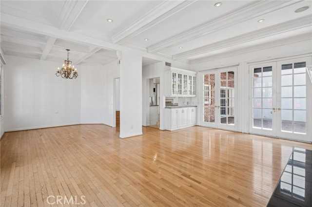 2025 E Balboa Blvd - Photo 5 of 8