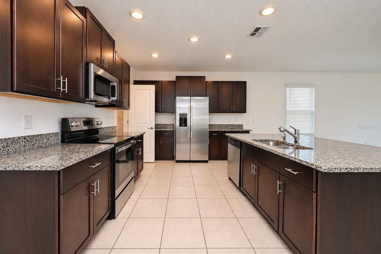 2767 Red Egret Dr - Photo 6 of 44