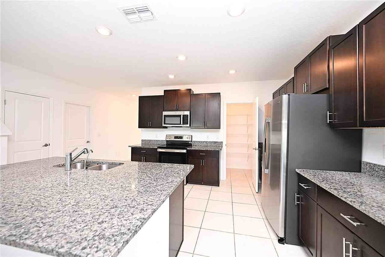 2767 Red Egret Dr - Photo 7 of 44