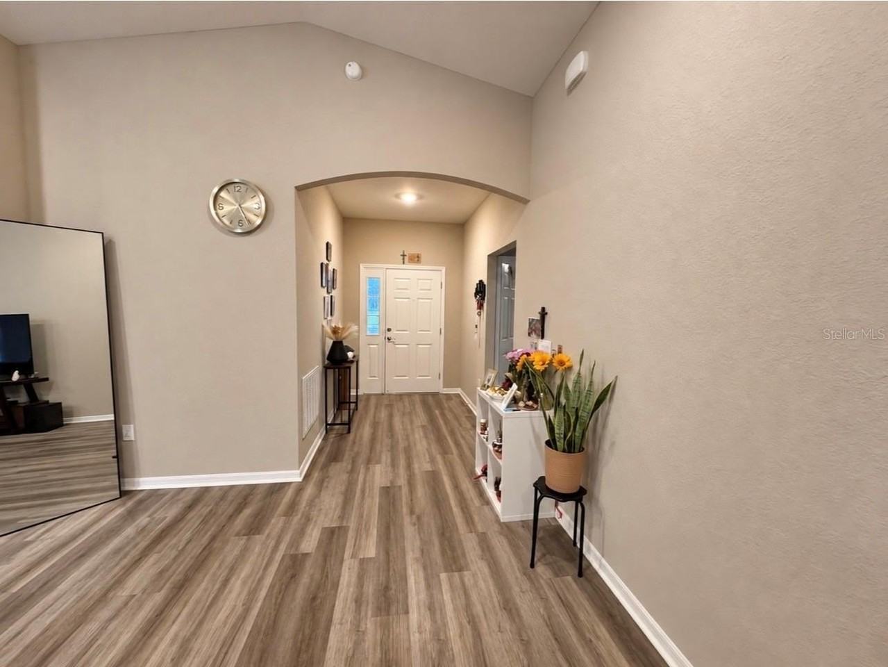 1391 Mountain Flower Ln - Photo 5 of 25