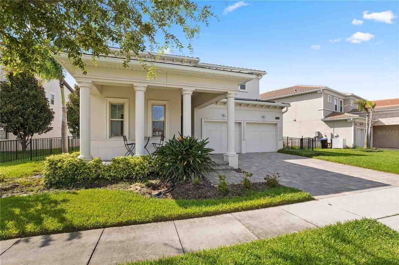 8204 Topsail Pl - Photo 3 of 50