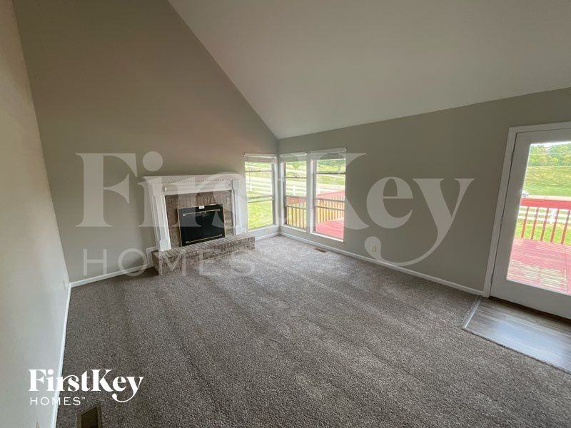 8048 Quail Meadow Ln - Photo 2 of 10