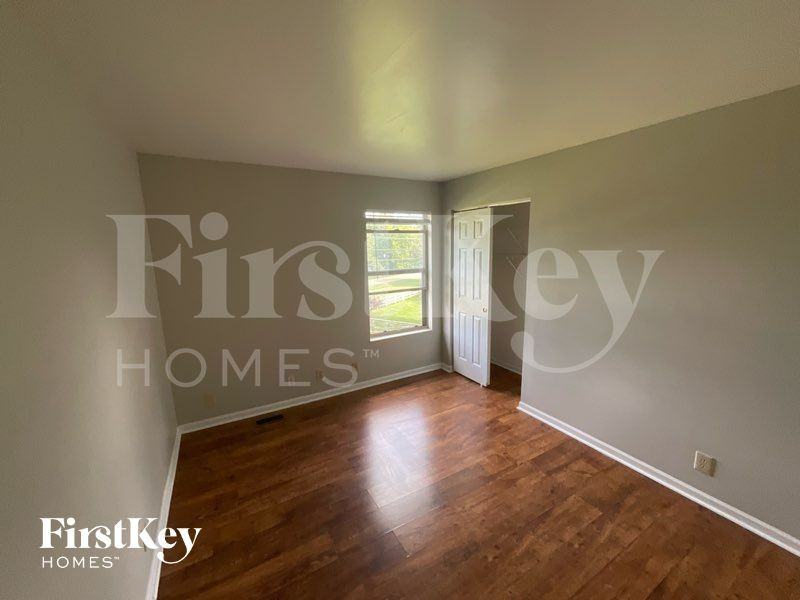 8048 Quail Meadow Ln - Photo 6 of 10