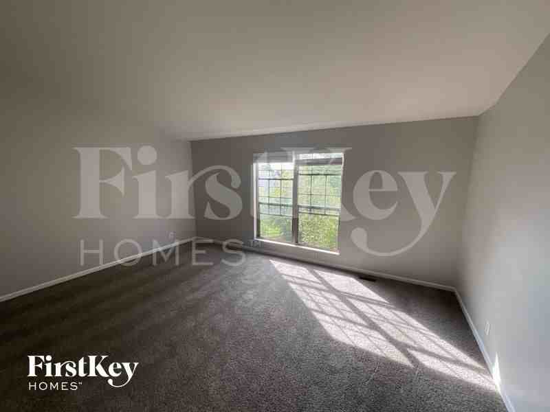 8048 Quail Meadow Ln - Photo 7 of 10