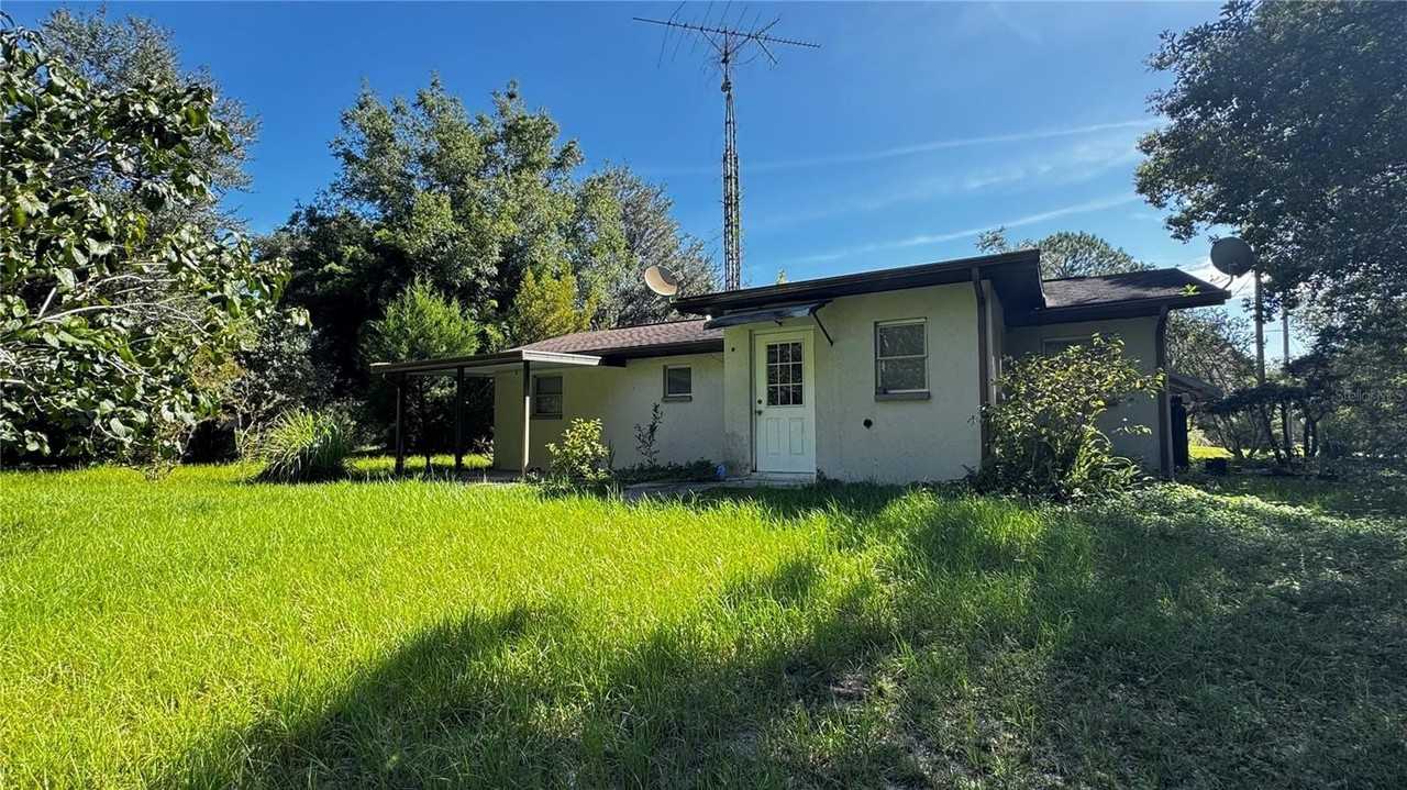 4316 Sw Deepwater Ct - Photo 2 of 14