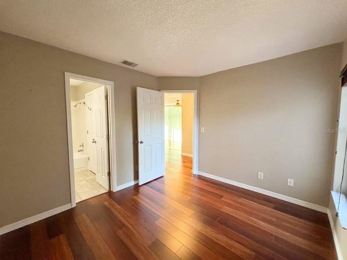 1802 Garden Lake Dr #1802 - Photo 7 of 19