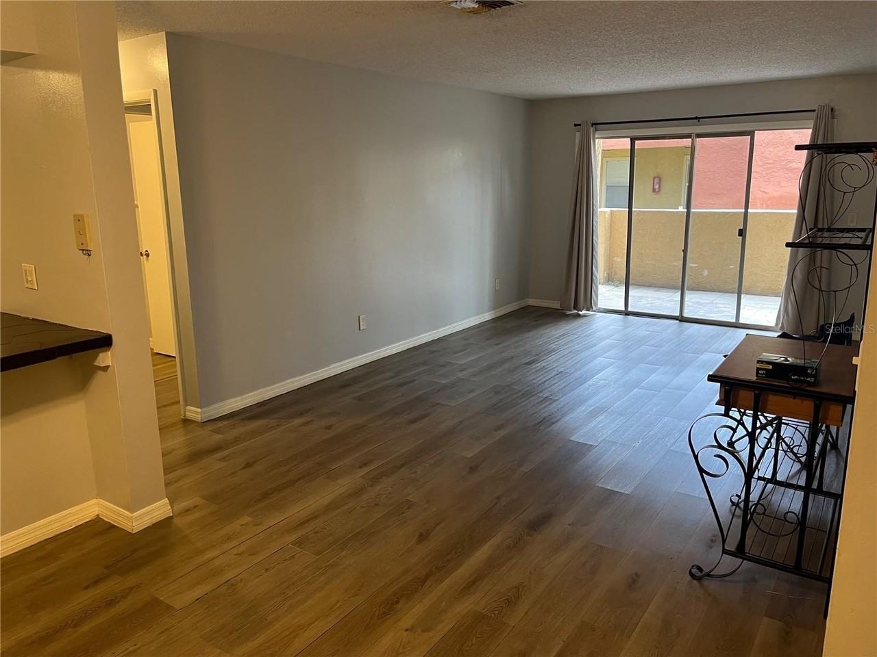 616 Kenwick Cir #105 - Photo 2 of 10