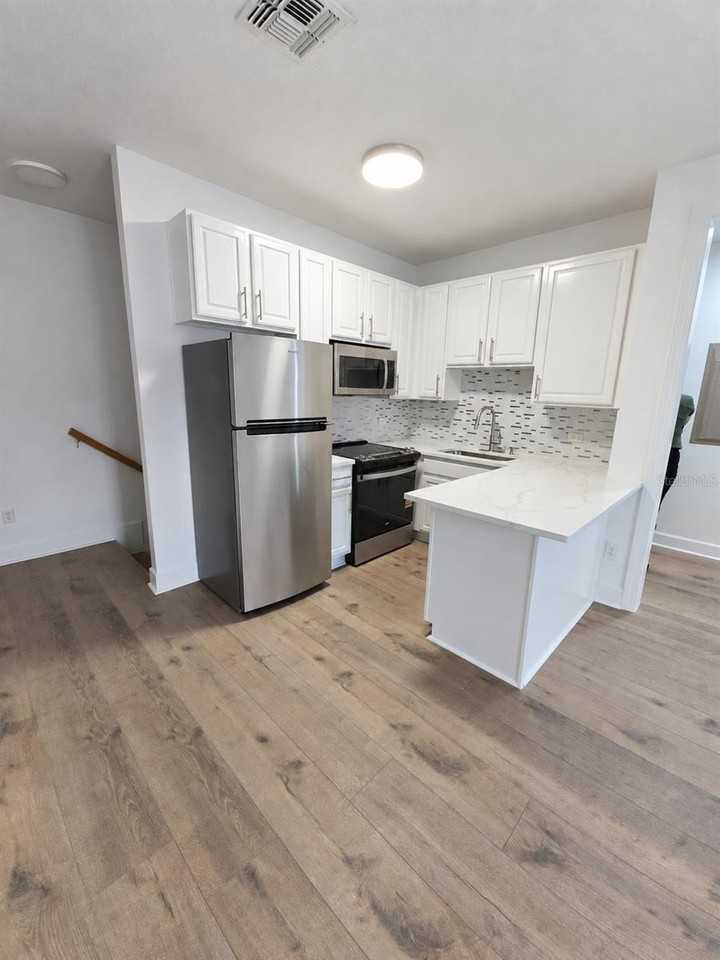 1440 Stickley Ave #B - Photo 2 of 15