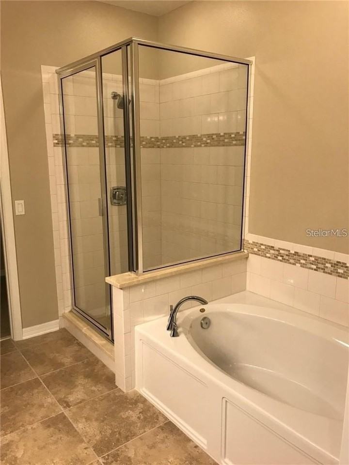 1434 Resolute St - Photo 4 of 26