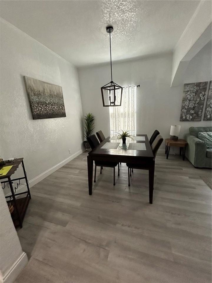 2626 E 28th Ave - Photo 5 of 9