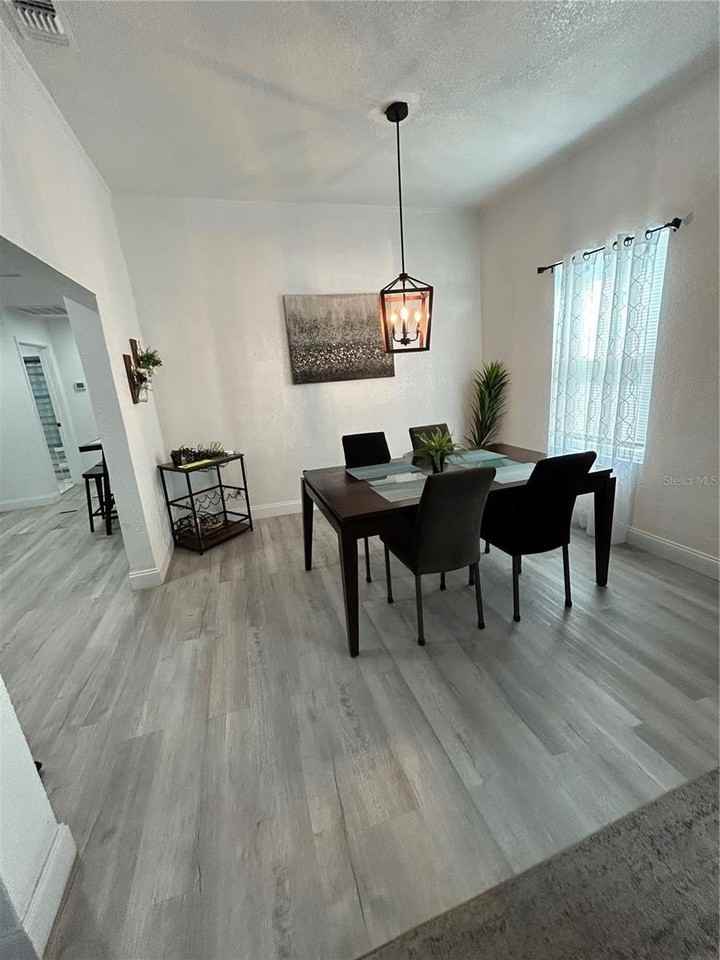 2626 E 28th Ave - Photo 7 of 9