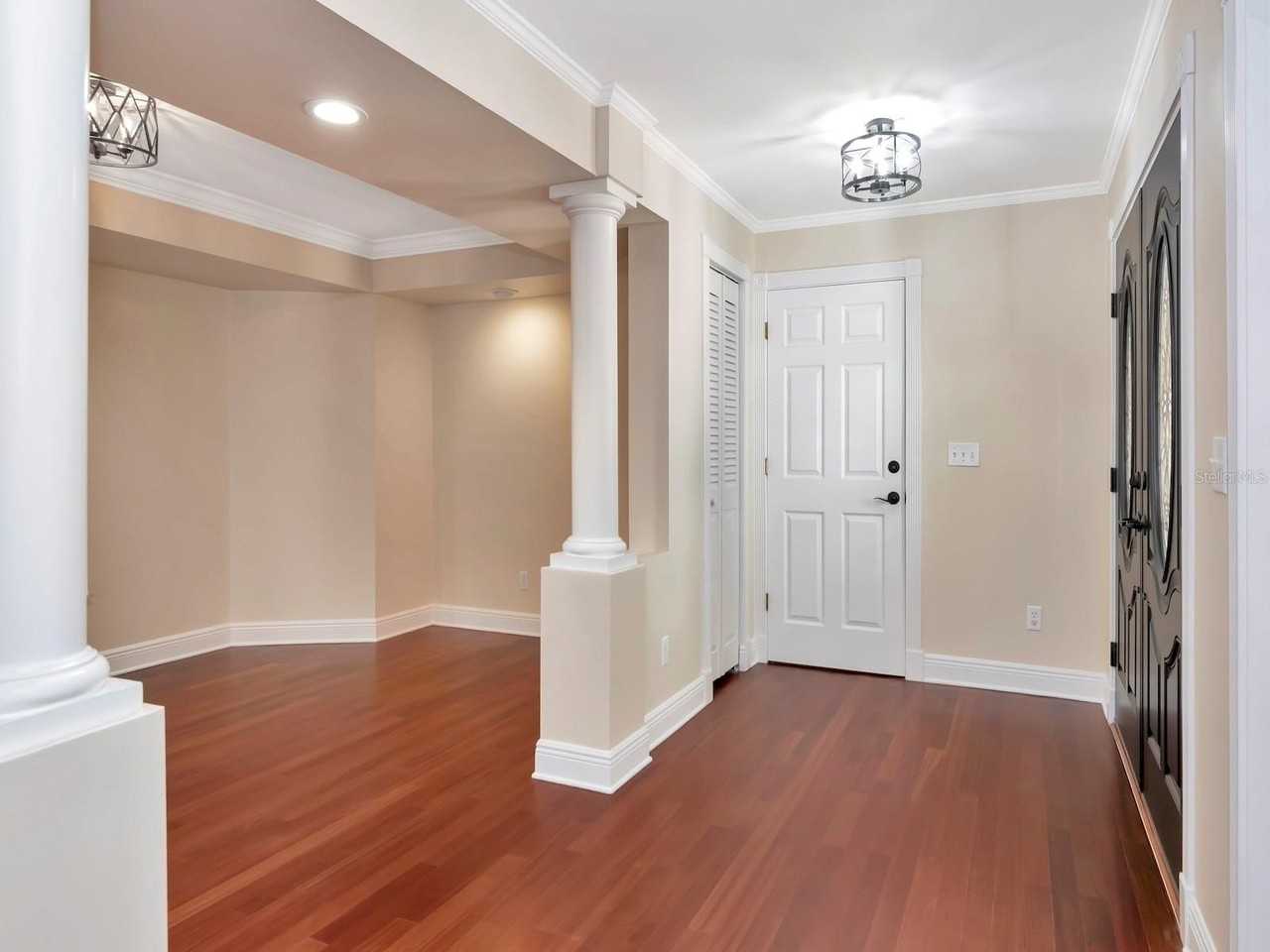 165 Baltic Cir - Photo 7 of 50