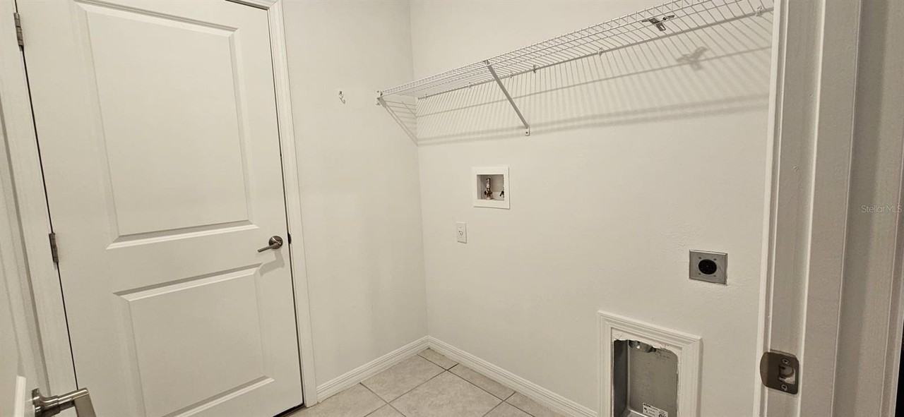 9910 Spanish Lime Ct - Photo 3 of 45
