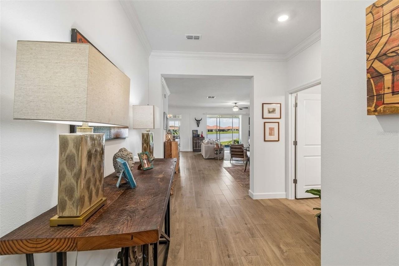 17307 Blue Walk St - Photo 6 of 47