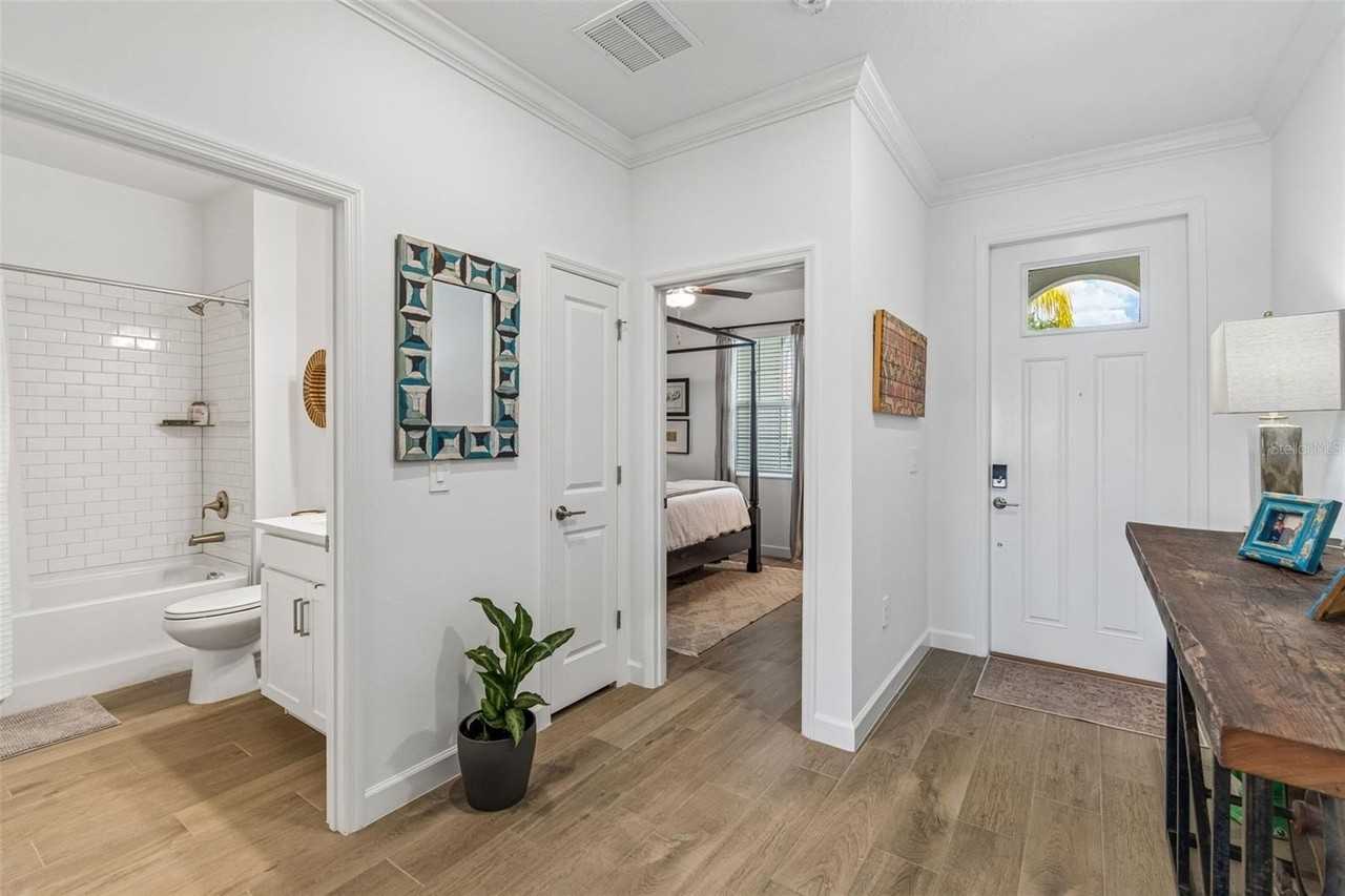 17307 Blue Walk St - Photo 7 of 47