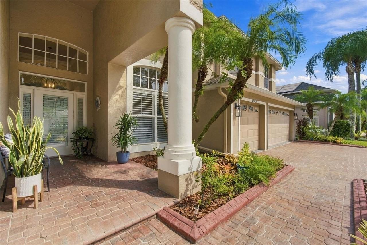 17323 Emerald Chase Dr - Photo 4 of 50