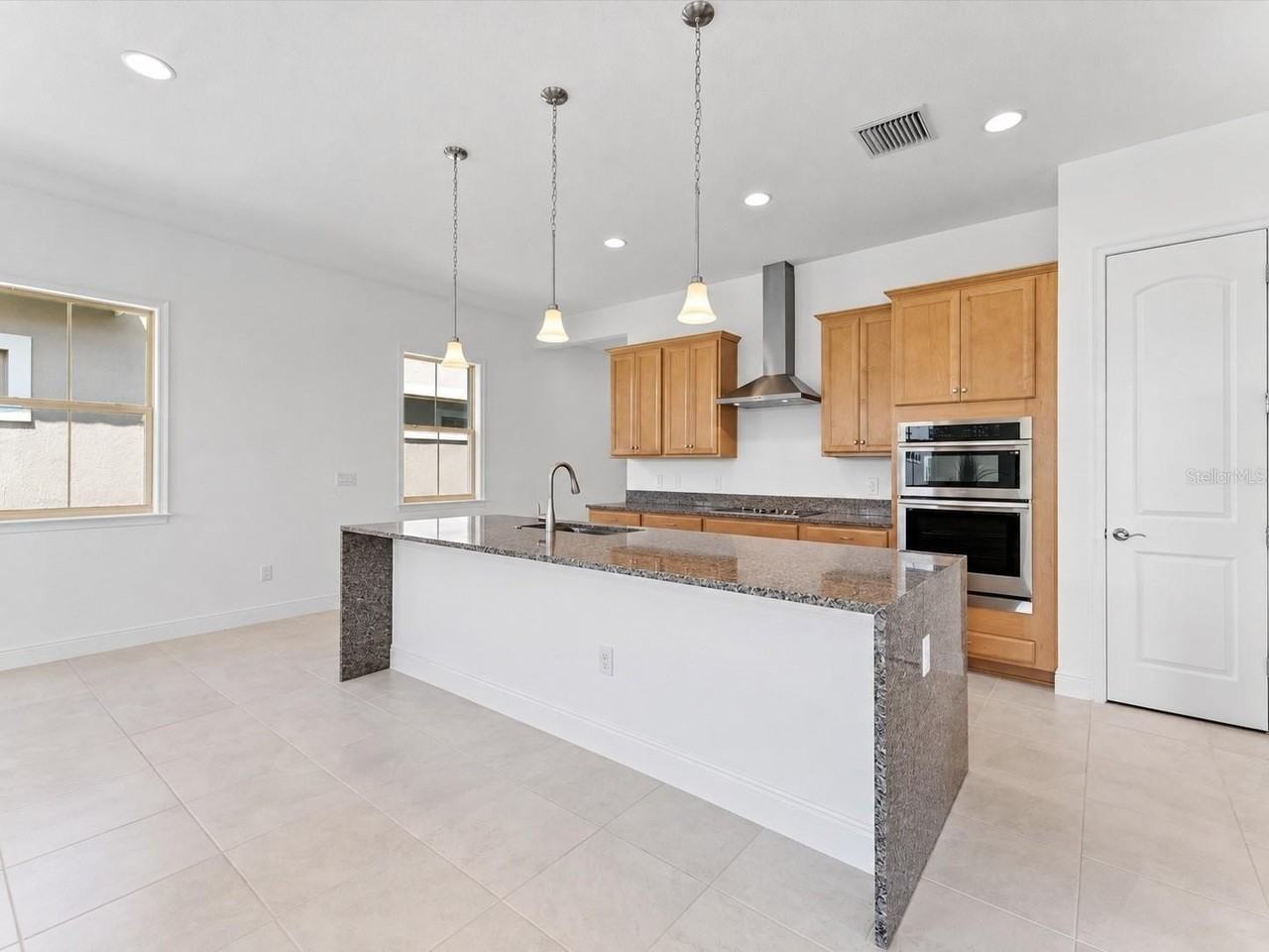13306 Bromborough Dr - Photo 4 of 11