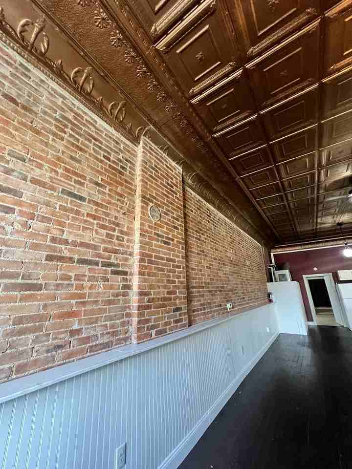 146 W Jackson St #1 - Photo 6 of 28