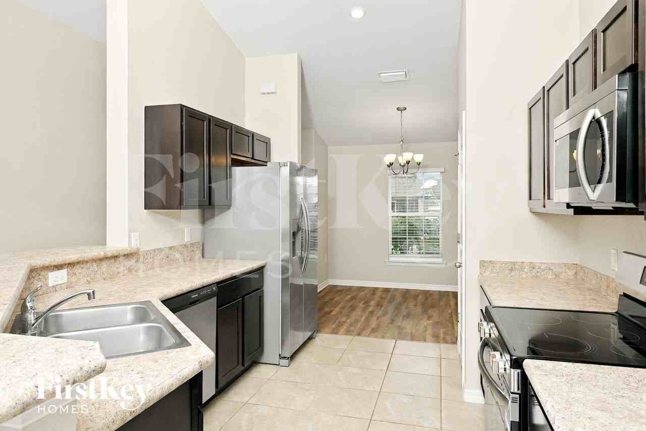 4611 Belladonna Ave - Photo 6 of 17