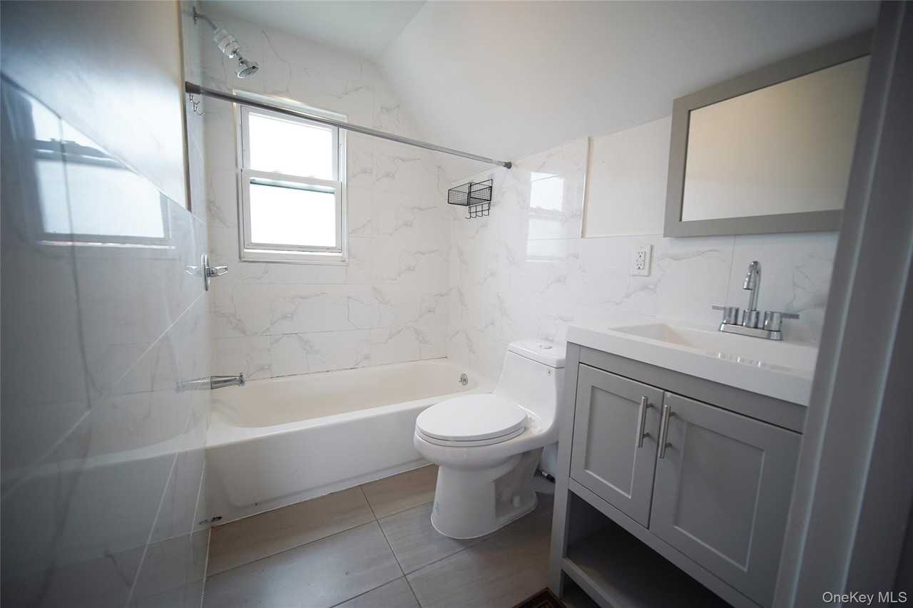 58 S 11th Ave - Photo 4 of 8