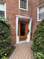 featured image of 33 E Grand St #C3C