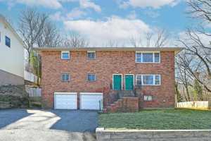 featured image of 8 Harbor Hill Rd #2ndFL