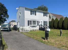 featured image of 13 Flint Rd