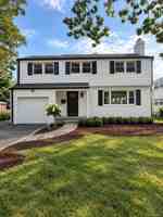 featured image of 37 Kings Point Rd