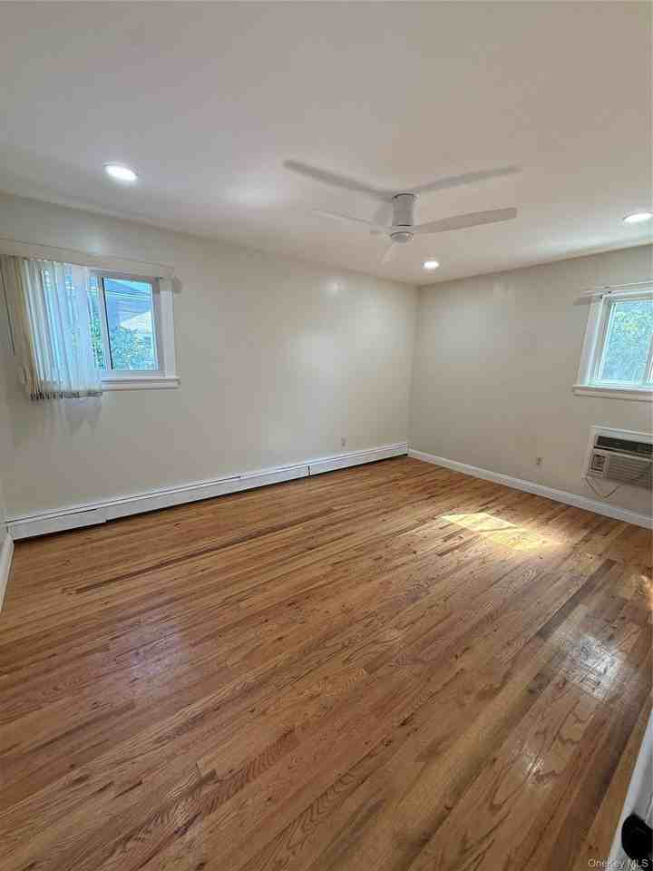 2607 Lindenmere Dr - Photo 3 of 13
