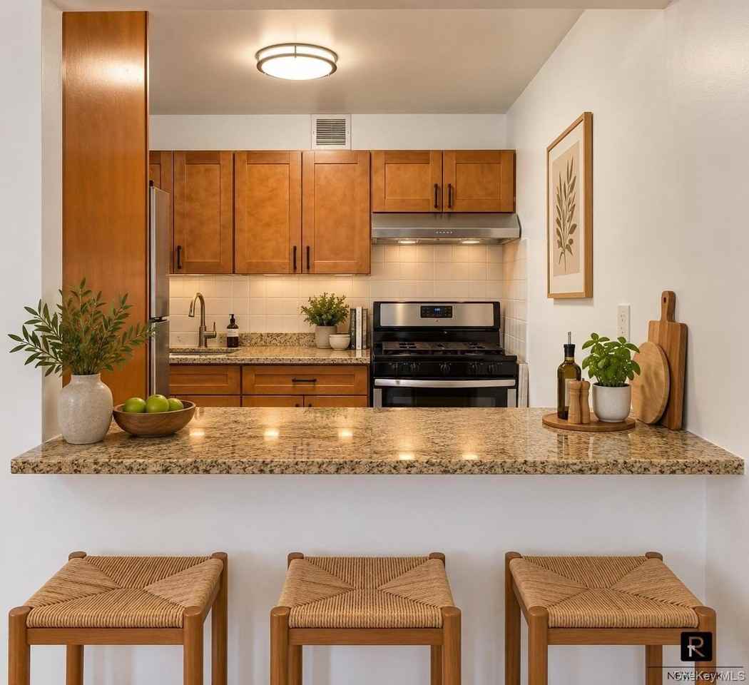 1524 Saint Johns Pl #3 - Photo 3 of 8
