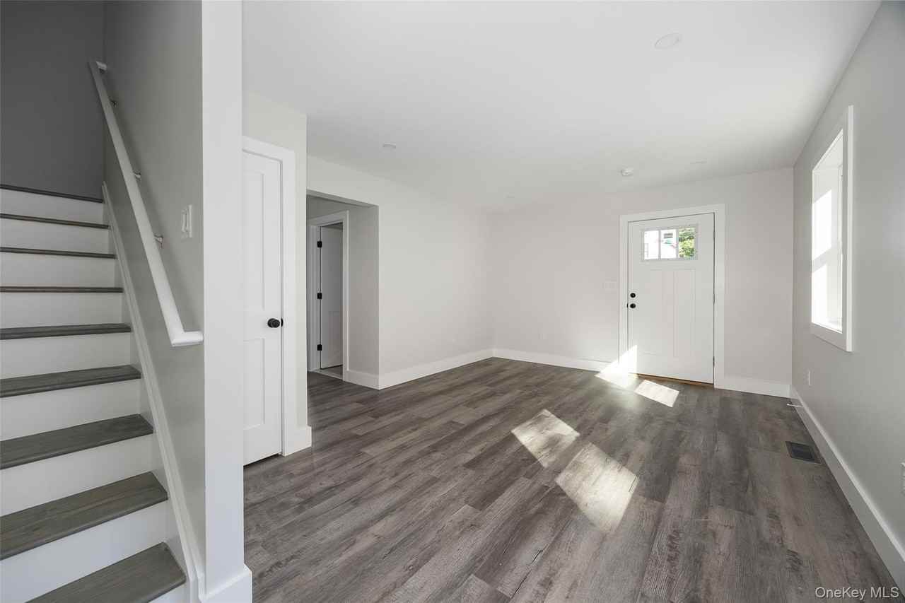 7 Douglas St #A - Photo 6 of 24