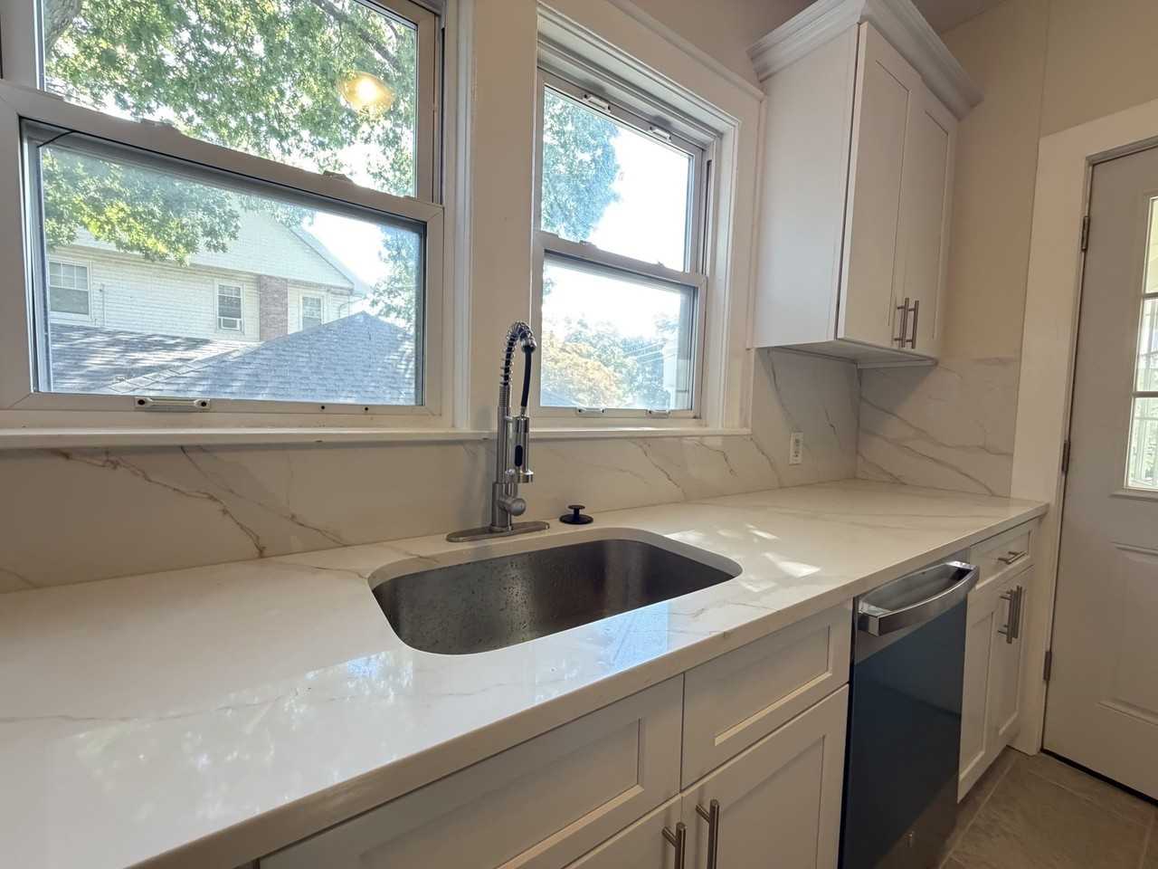 113 Elm Ave #1 - Photo 3 of 11