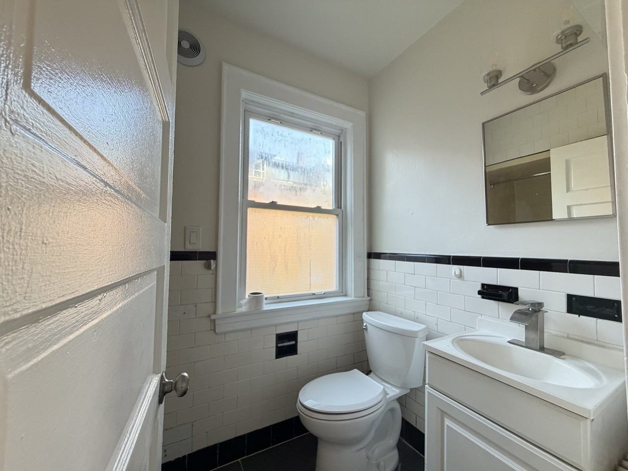 113 Elm Ave #1 - Photo 6 of 11