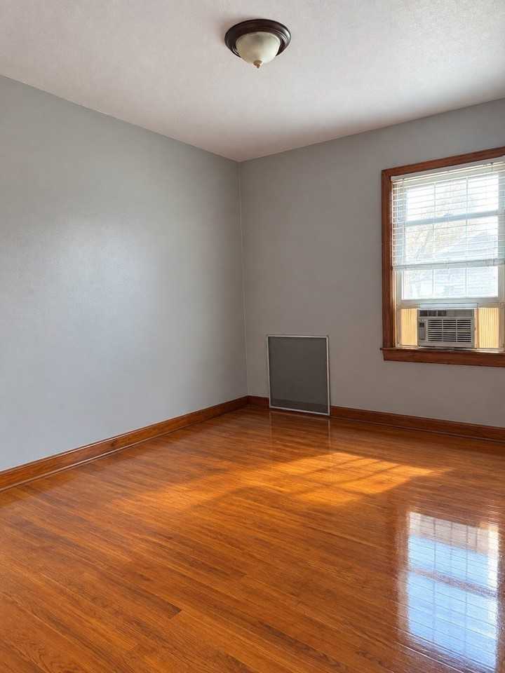 210 Hope St #3N - Photo 6 of 7