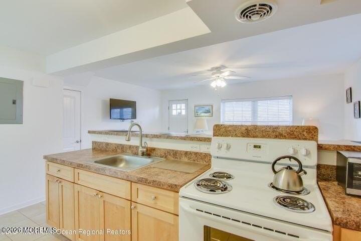 1488 Ocean Ave #6 - Photo 5 of 10
