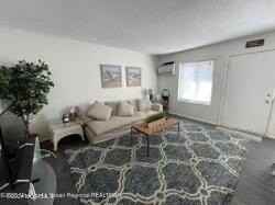 1401 Boulevard #B8 - Photo 5 of 9