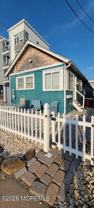 304 Bay Blvd - Photo 1 of 1
