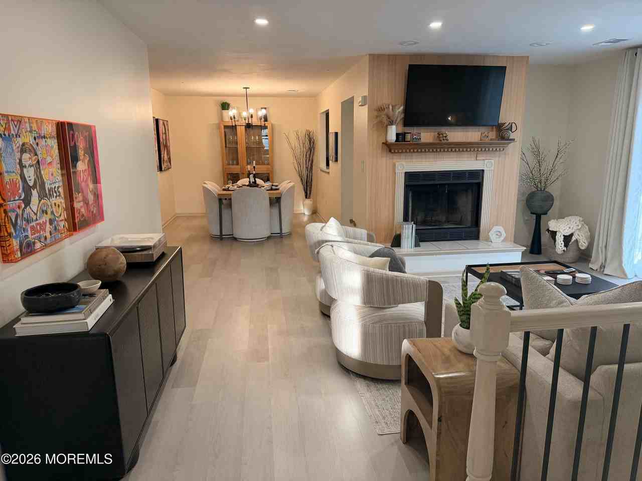 137 Pierce Dr - Photo 3 of 23