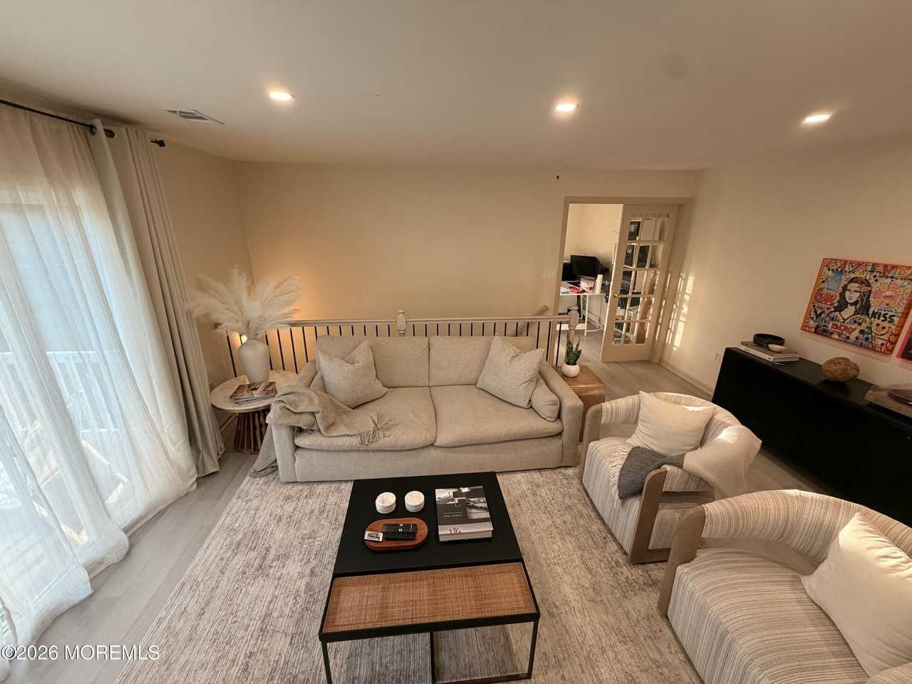 137 Pierce Dr - Photo 5 of 23