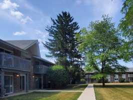 featured image of 10S771 Clarendon Hills Rd #208