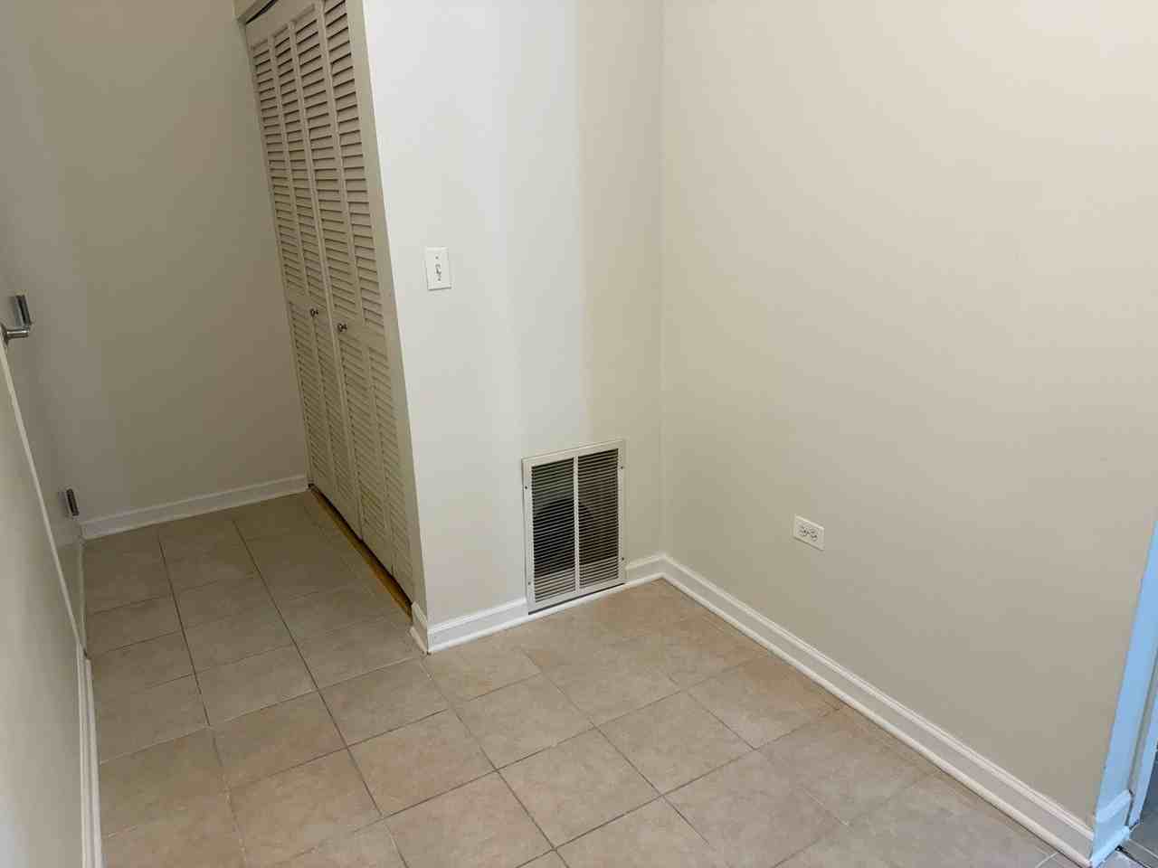 1351 S Halsted St #105 - Photo 5 of 6