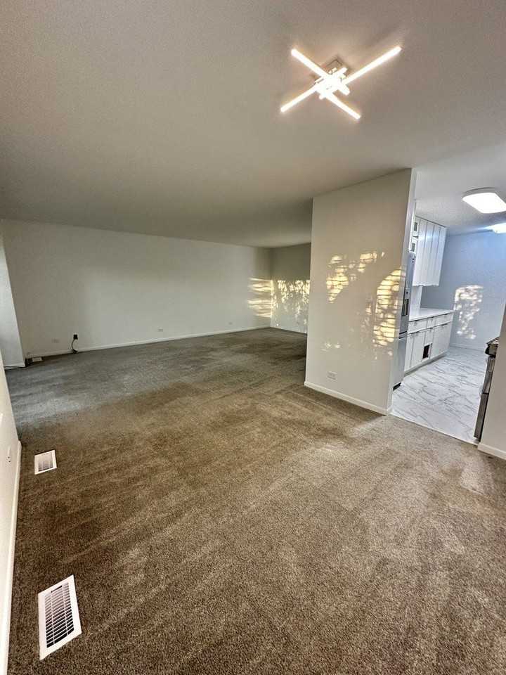 6818 Roberts Dr #6 - Photo 5 of 15