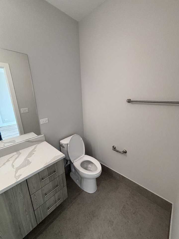 3218 N Karlov Ave #2 - Photo 4 of 9