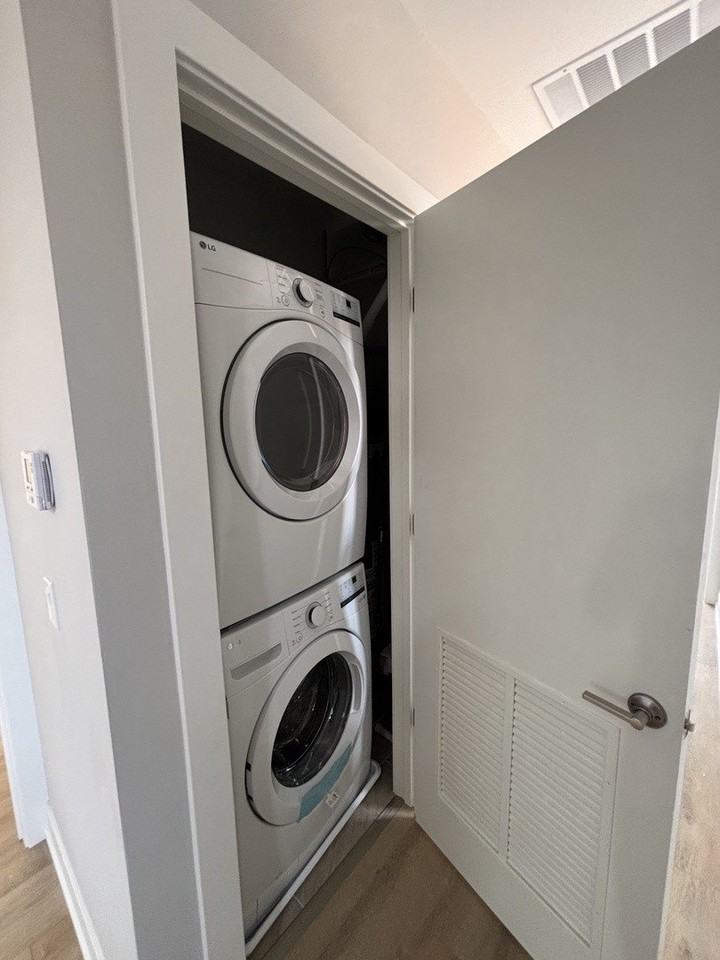 3218 N Karlov Ave #2 - Photo 6 of 9