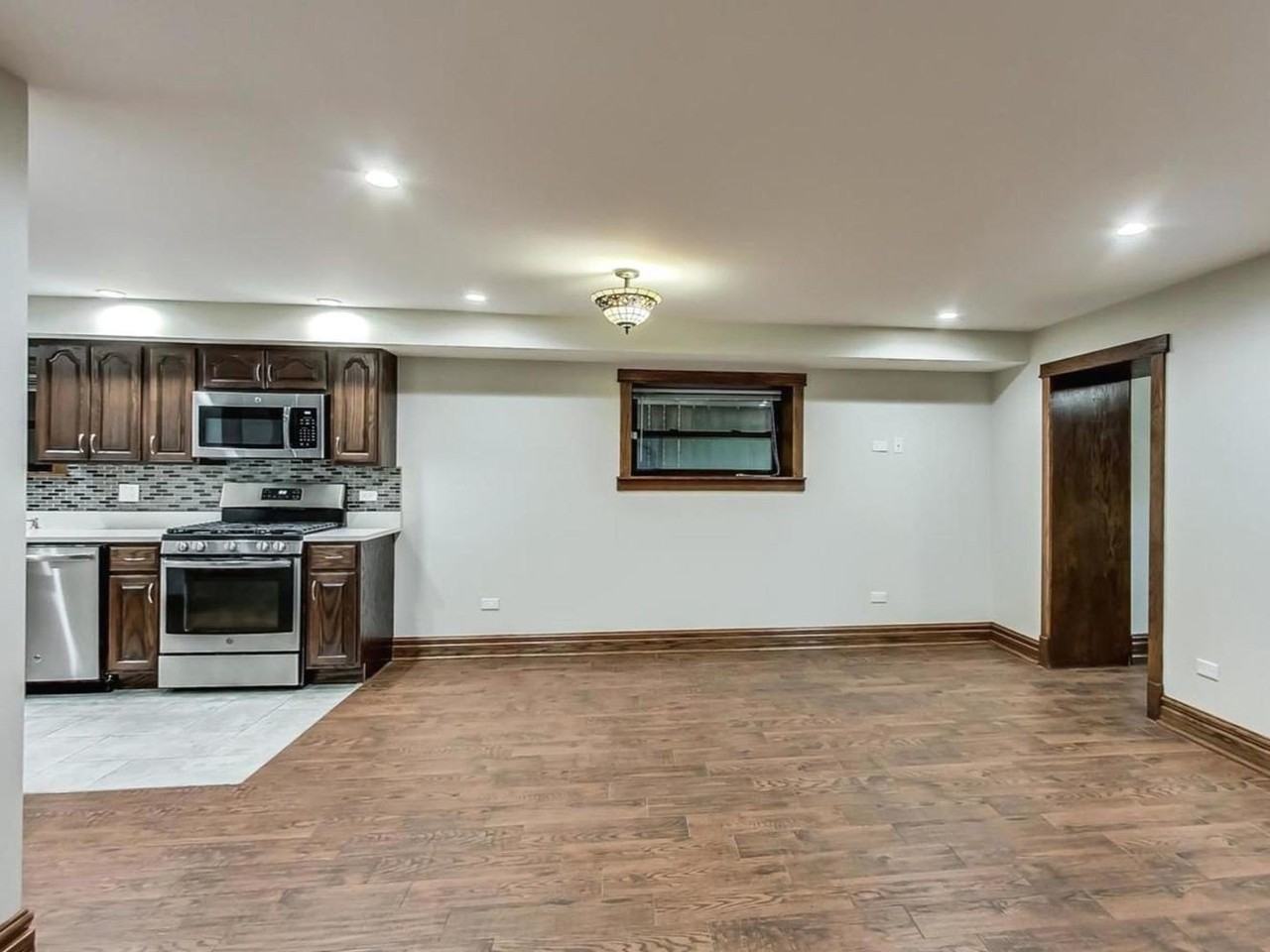 4850 N Albany Ave - Photo 6 of 28