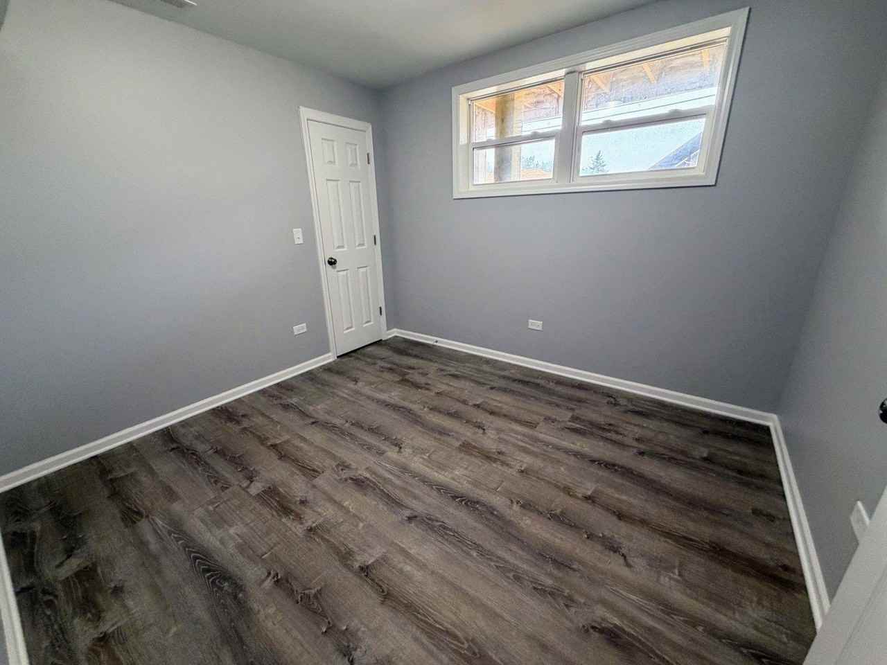 311 S Lodge Ln #1B - Photo 7 of 11